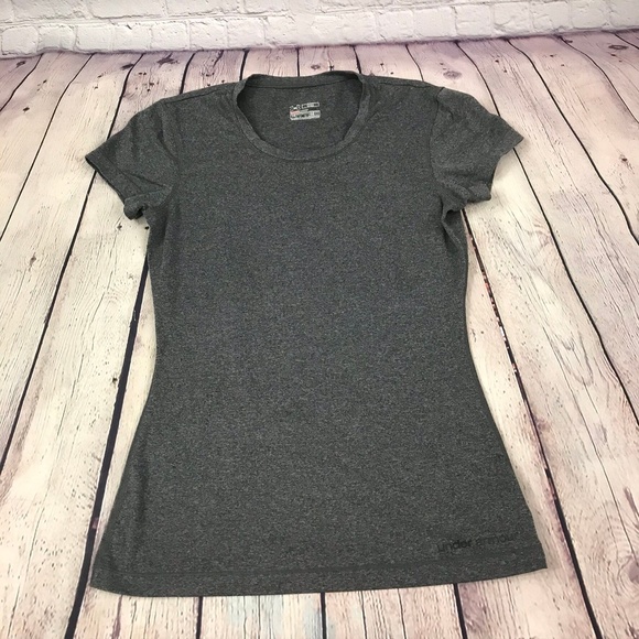 Under Armour Tops - Under Armour Fitted Gray Tee Short Sleeve Tshirt